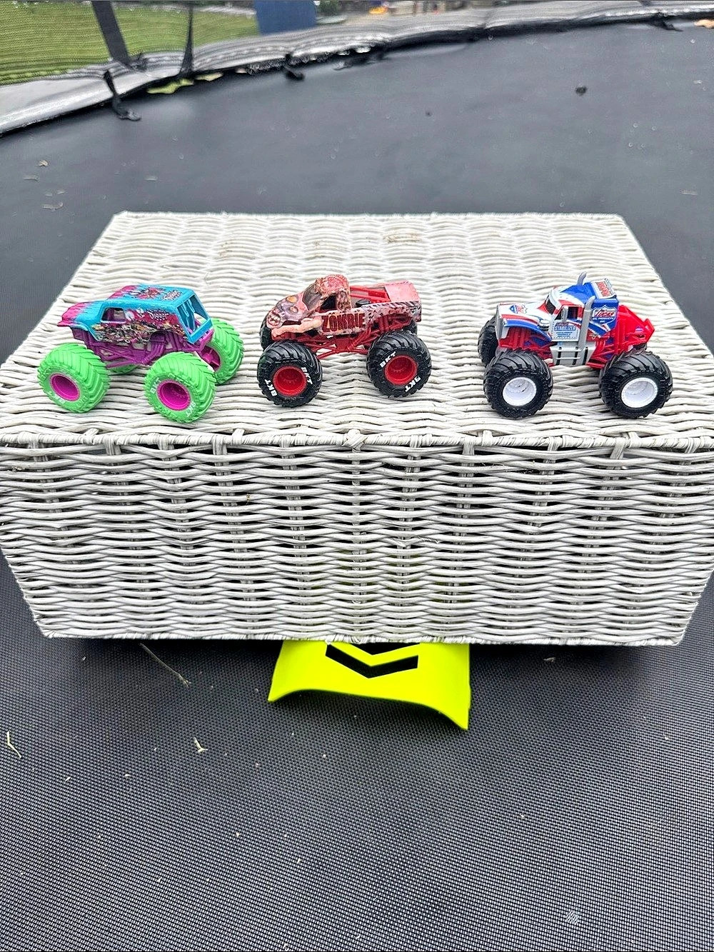 Monster Jam Official Die-Cast Monster Truck 3-Pack